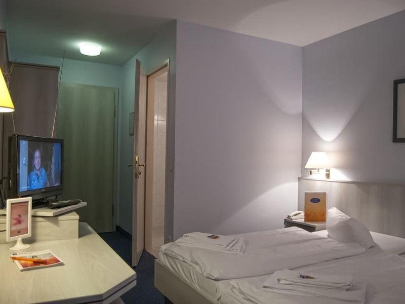 Hotel Photo 12