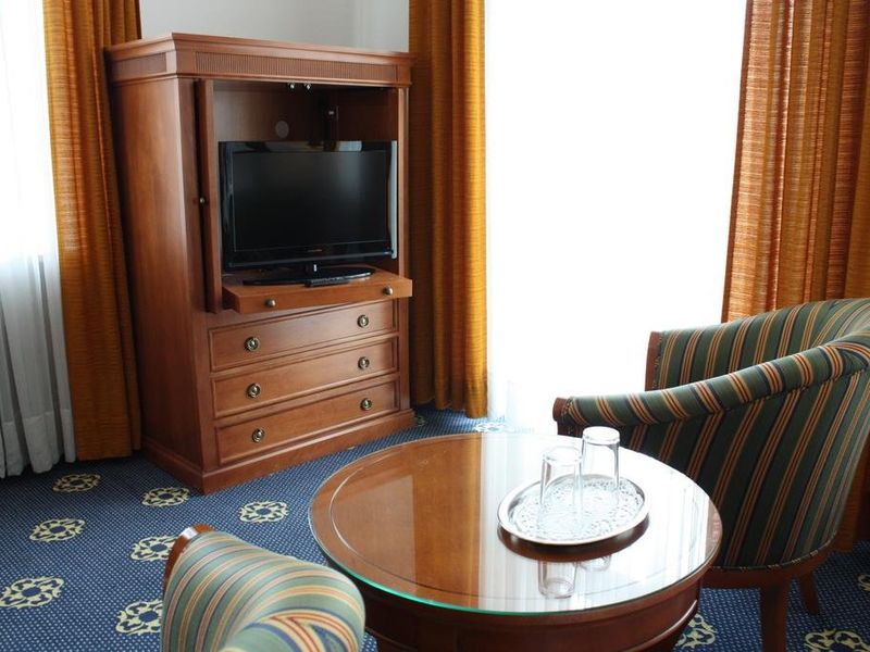 Hotel Photo 6
