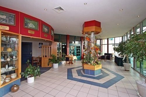 Hotel Photo 8