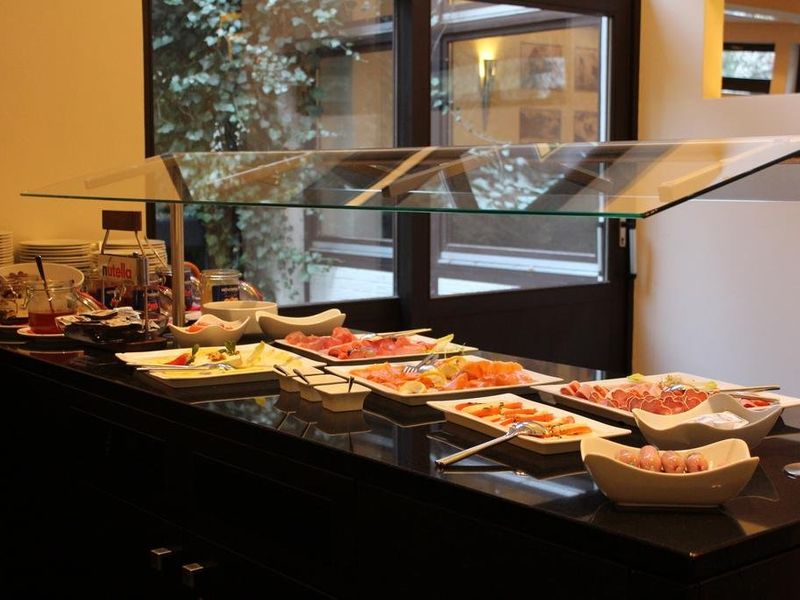 Hotel Photo 12
