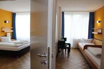 Hotel Photo 5