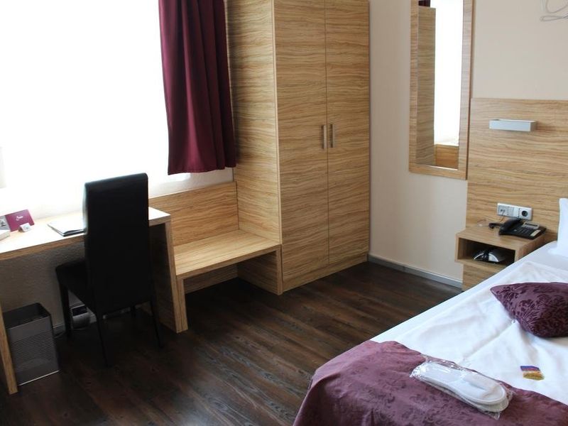 Hotel Photo 5