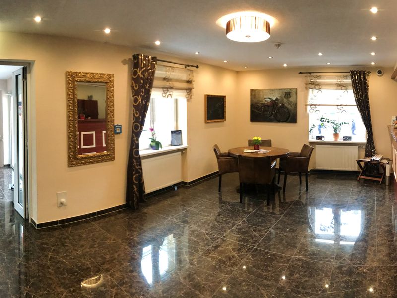 Hotel Photo 9