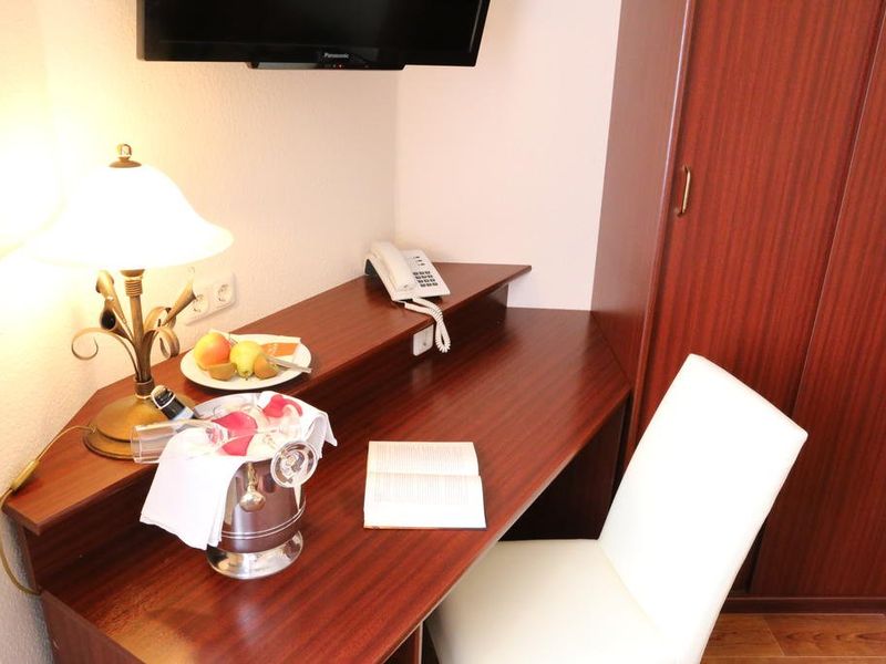 Hotel Photo 12