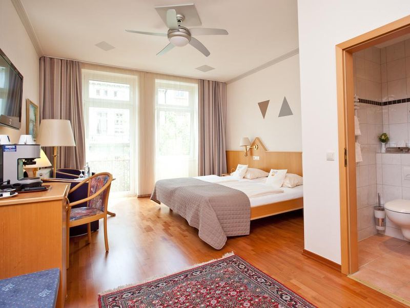 Hotel Photo 1