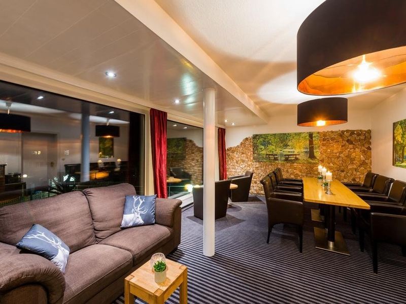 Hotel Photo 8