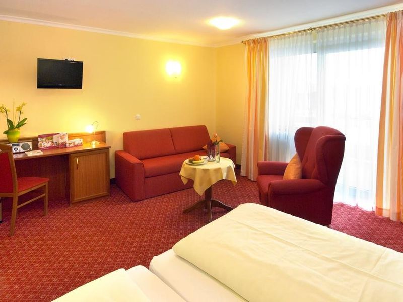 Hotel Photo 1