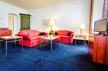 Hotel Photo 9