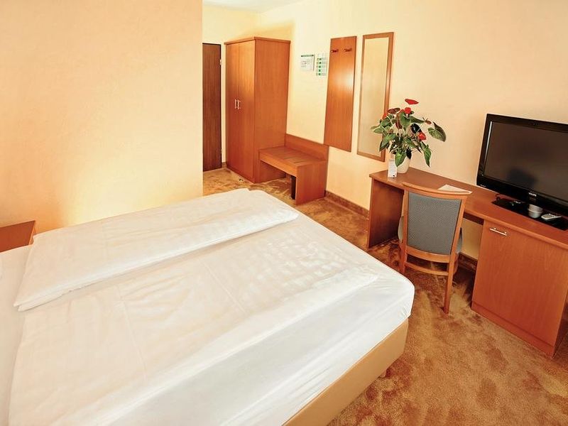 Hotel Photo 1