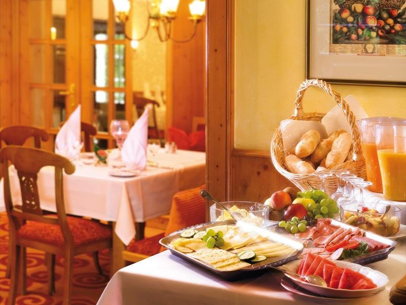 Hotel Photo 10