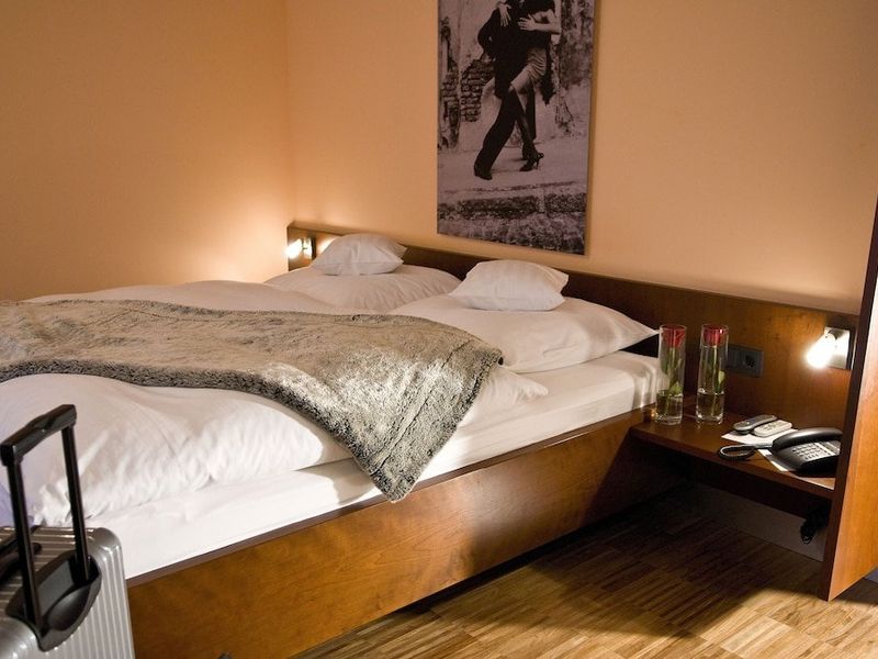 Hotel Photo 6