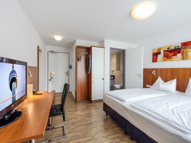 Hotel Photo 1