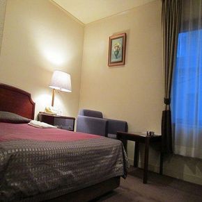 NearBy Hotel