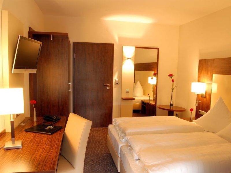 Hotel Photo 1