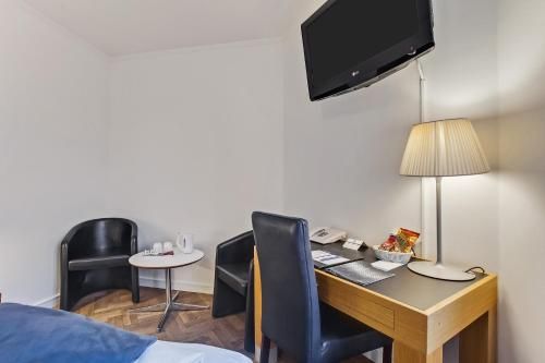 Hotel Photo 5