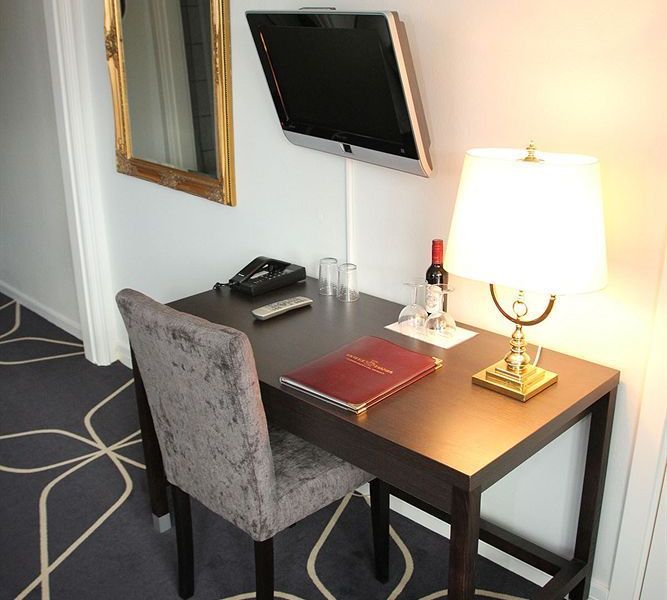 Hotel Photo 6