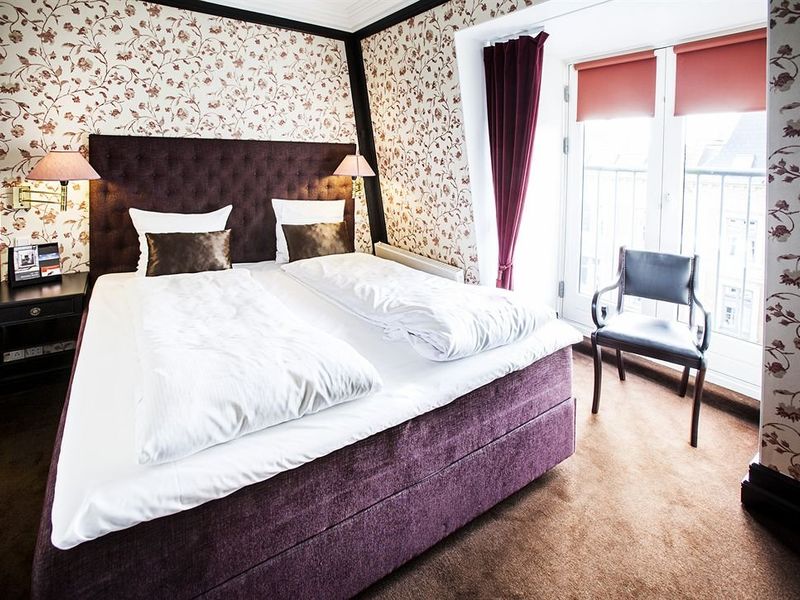 Hotel Photo 1