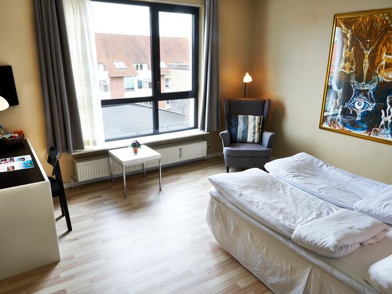 Hotel Photo 1