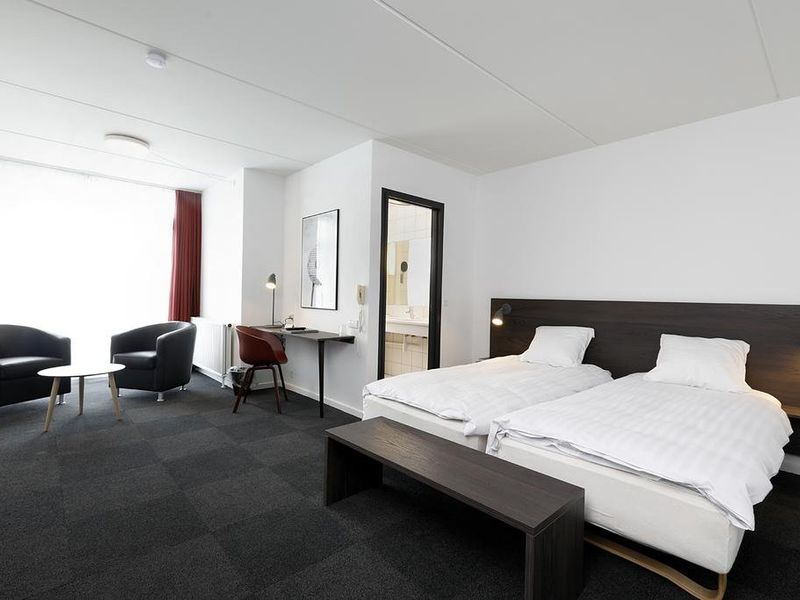 Hotel Photo 1