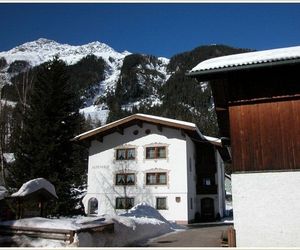 Alpenhof Appart & Pension Feichten im Kaunertal Austria