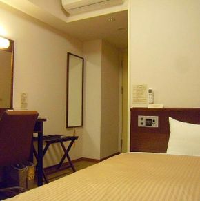NearBy Hotel