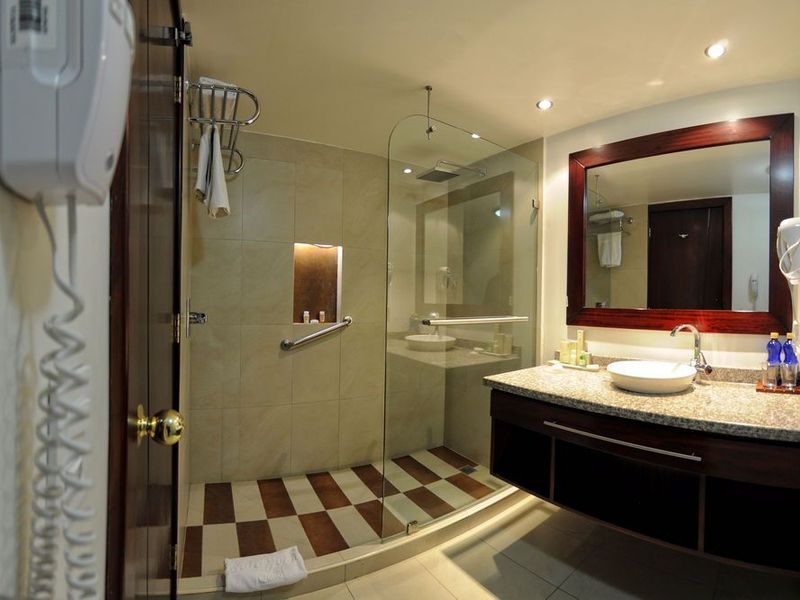 Hotel Photo 12