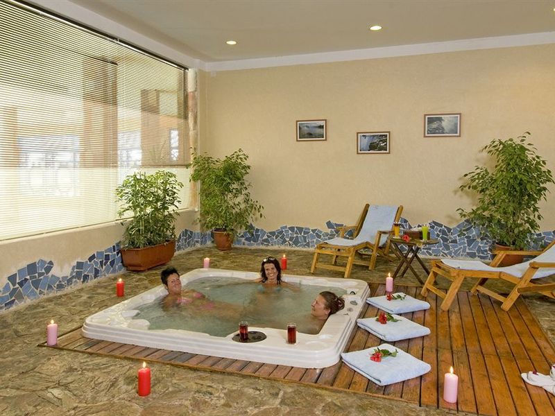 Hotel Photo 8