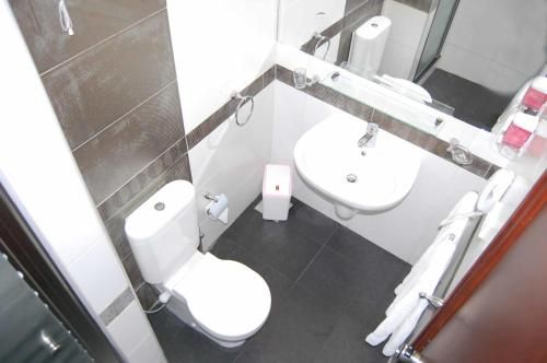 Hotel Photo 8
