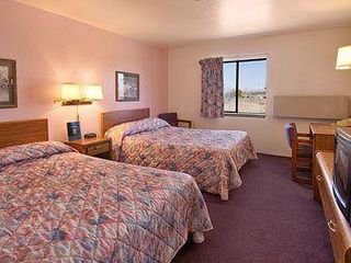 Фото отеля Super 8 by Wyndham Las Cruces/White Sands Area