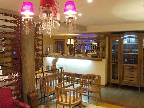 Hotel Photo 12