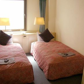 NearBy Hotel