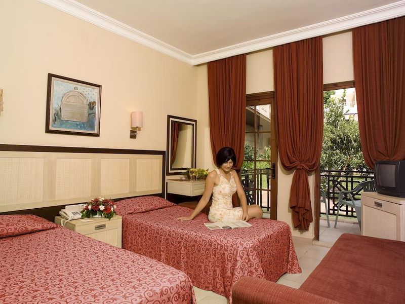 Hotel Photo 6