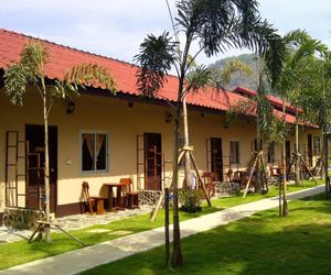 Paradise Bungalows Chang Island Thailand