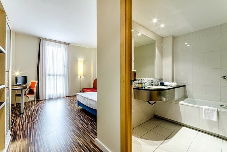 Hotel Photo 8