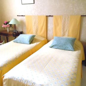 NearBy Hotel