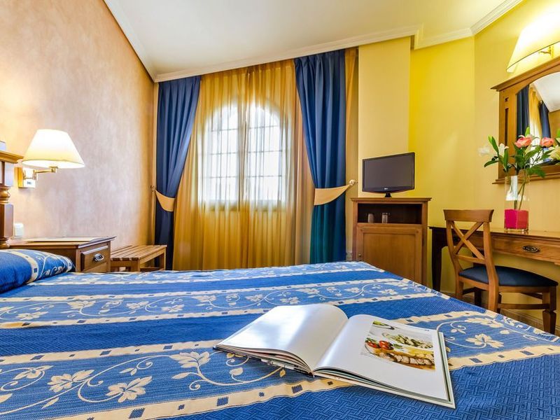 Hotel Photo 1