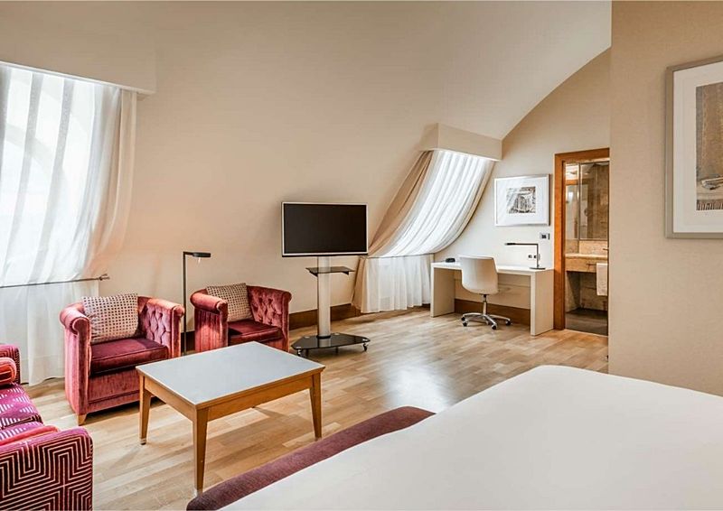 Hotel Photo 5