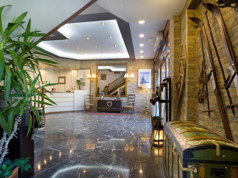 Hotel Photo 9