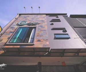 V2 Seagate Hip Hostel Haad Rin Thailand