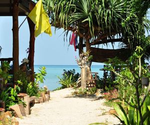 Dee Dee Beach House Phi Phi Island Thailand