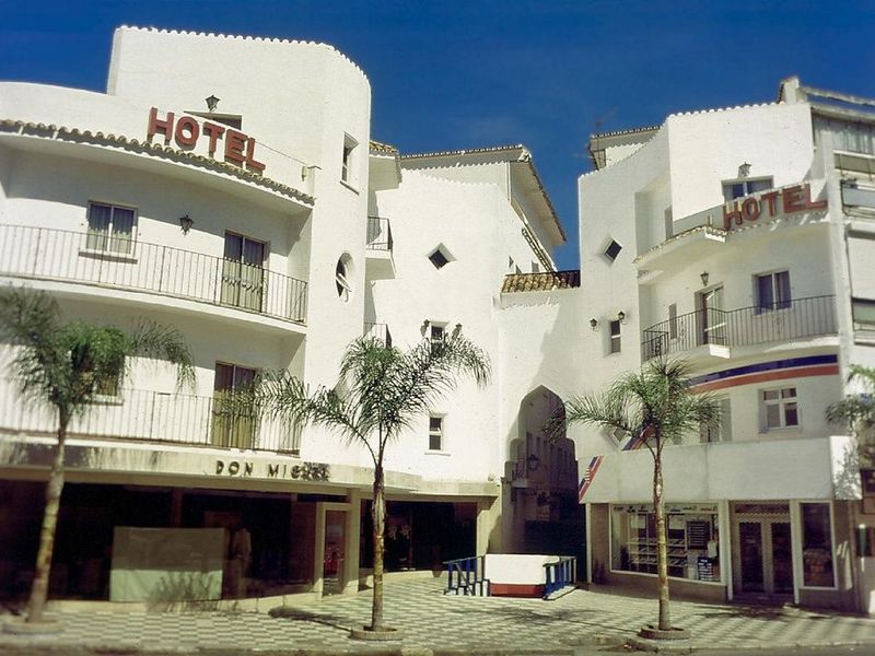 Hotel Photo 1