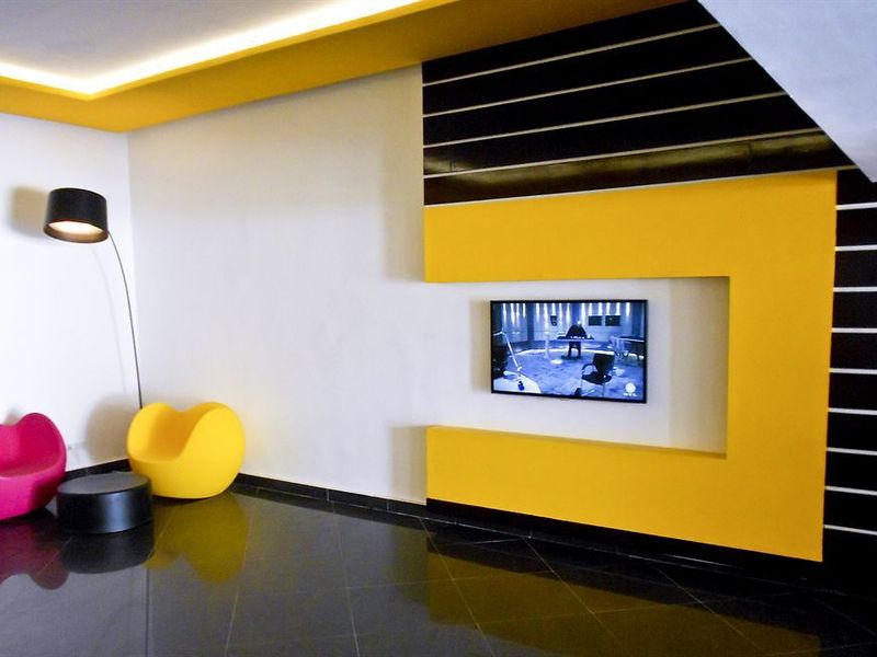 Hotel Photo 9