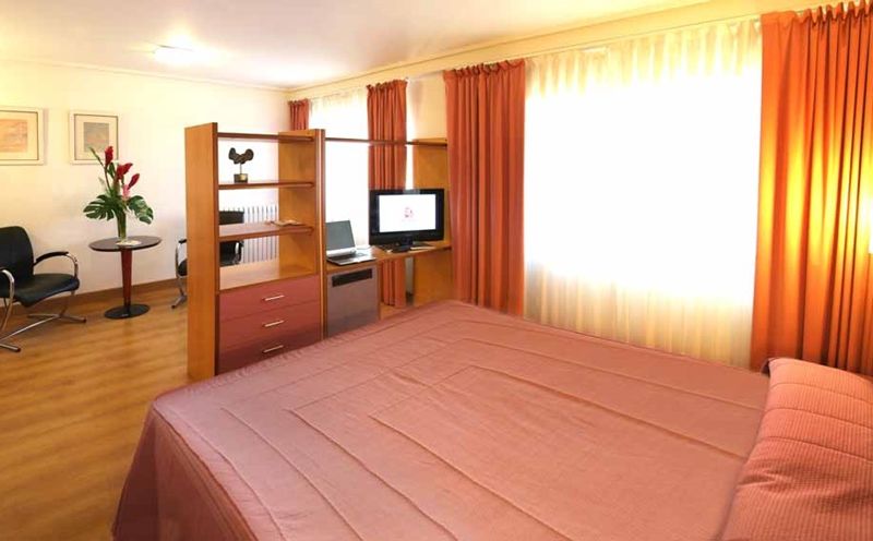 Hotel Photo 9