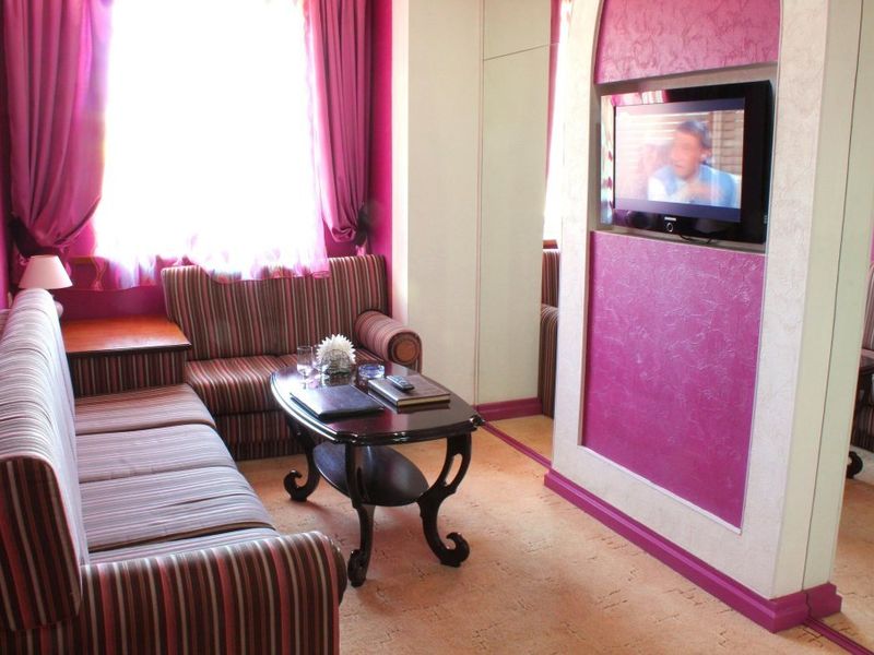 Hotel Photo 6