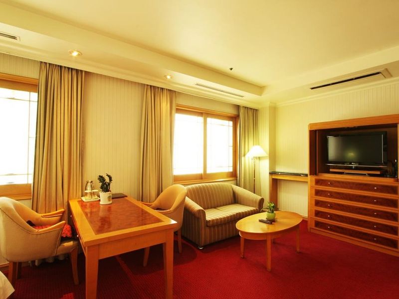 Hotel Photo 8