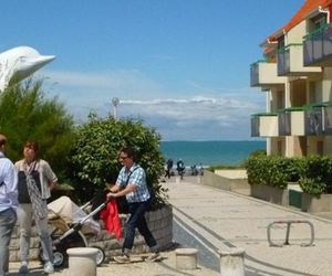 Sunlit Apartment near the Beach in Wissant Wissant France