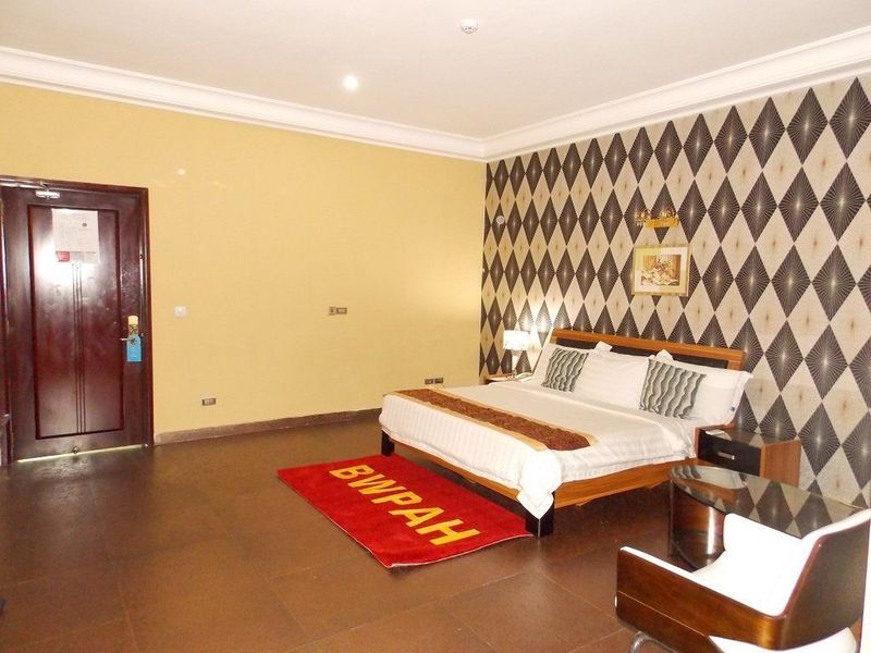 Hotel Photo 1