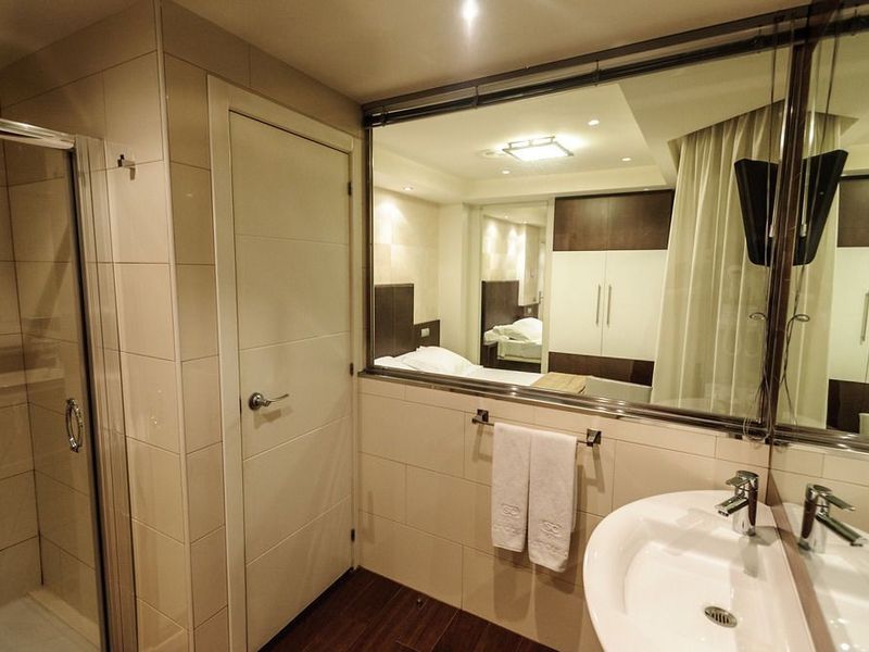 Hotel Photo 10