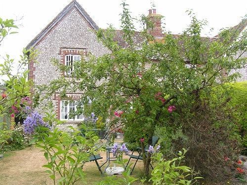 FLINT COTTAGE