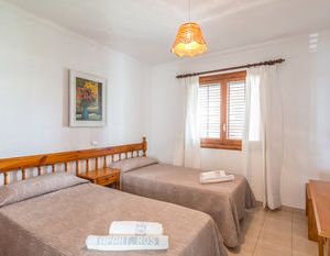 Apartamentos Ros Santa Eularia des Riu Spain